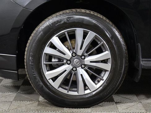 Used 2020 Nissan Pathfinder S image 17