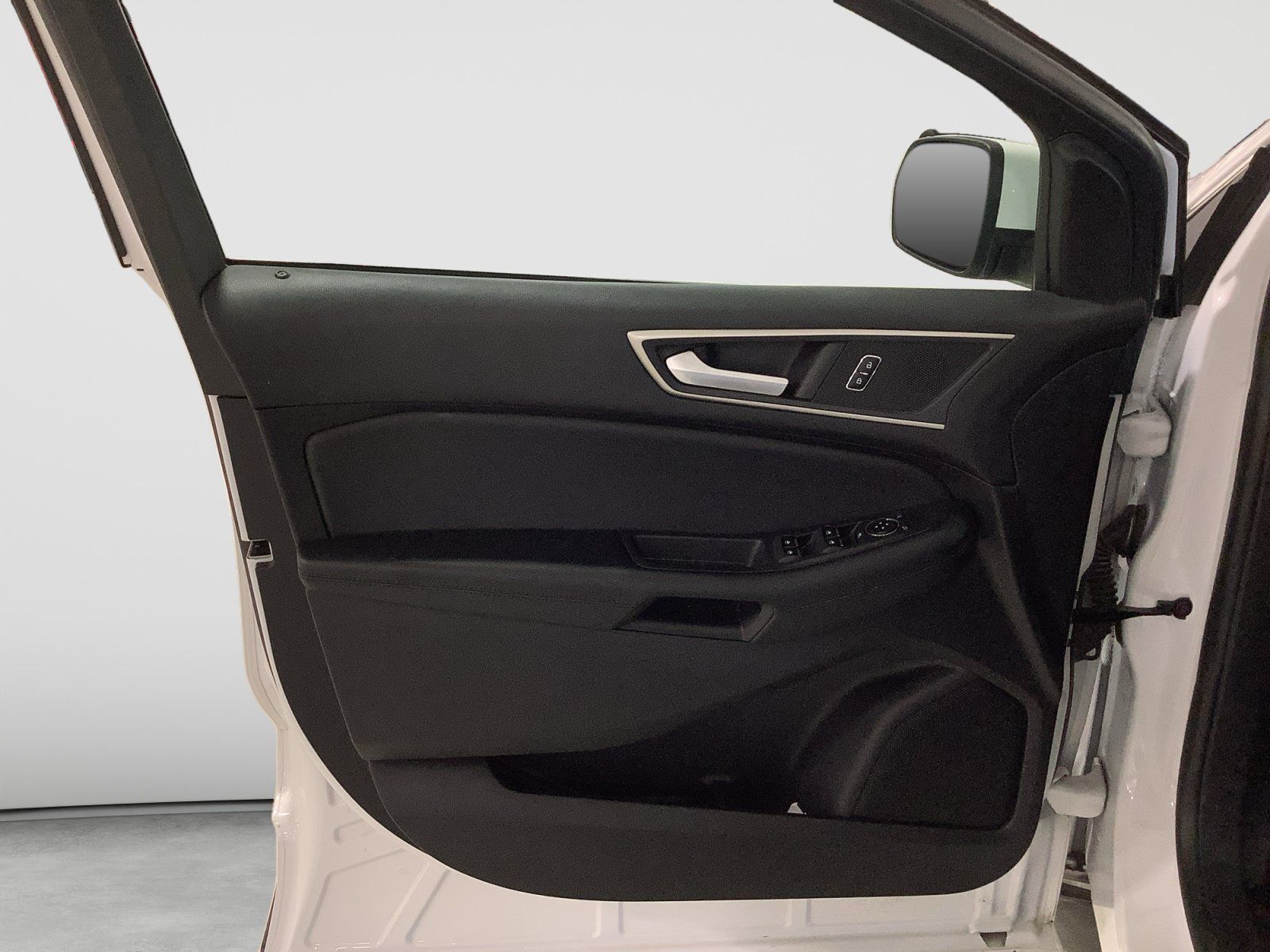Used 2024 Ford Edge SEL AWD/4WD image 12