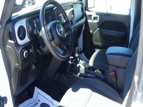 Used 2024 Jeep Wrangler Sport AWD/4WD image 10