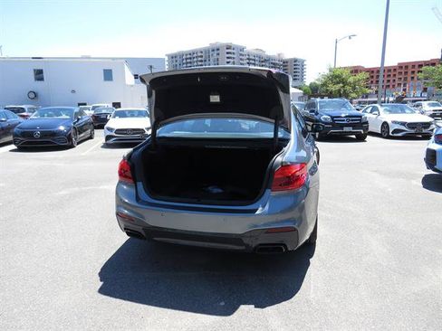 Used 2018 BMW M550i xDrive AWD/4WD image 31