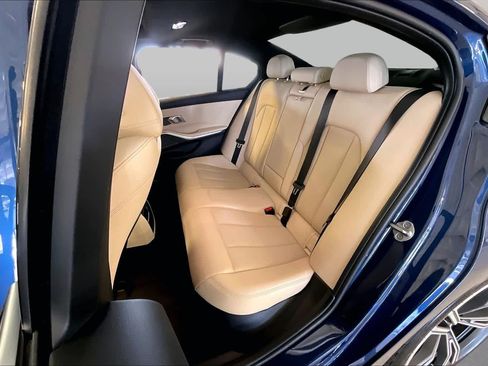 Used 2024 BMW 330i Sedan w/ Premium Package RWD image 18