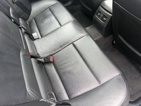 Used 2011 BMW 328i xDrive Wagon AWD/4WD image 21