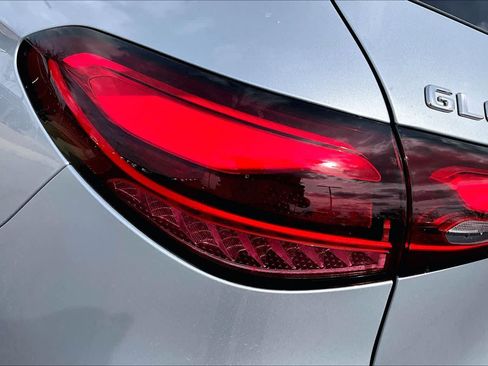New 2026 Mercedes-Benz GLC 300 image 6