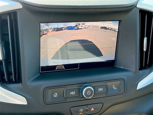 Used 2024 GMC Terrain SLE image 14