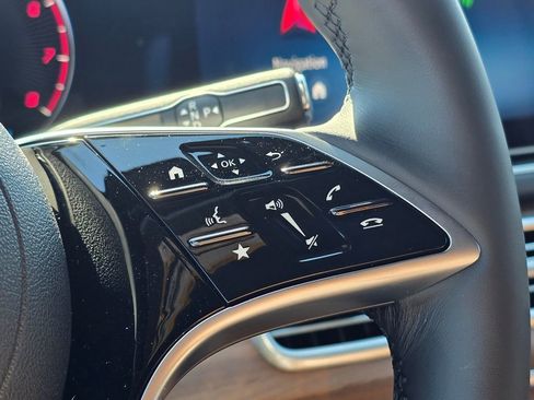 New 2026 Mercedes-Benz GLE 450 4MATIC image 32