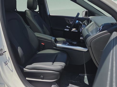 Certified 2026 Mercedes-Benz GLA 250 image 17