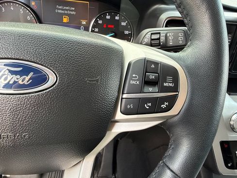Used 2023 Ford Explorer XLT w/ Equipment Group 202A AWD/4WD image 26
