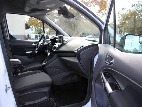 Used 2019 Ford Transit Connect XLT image 16