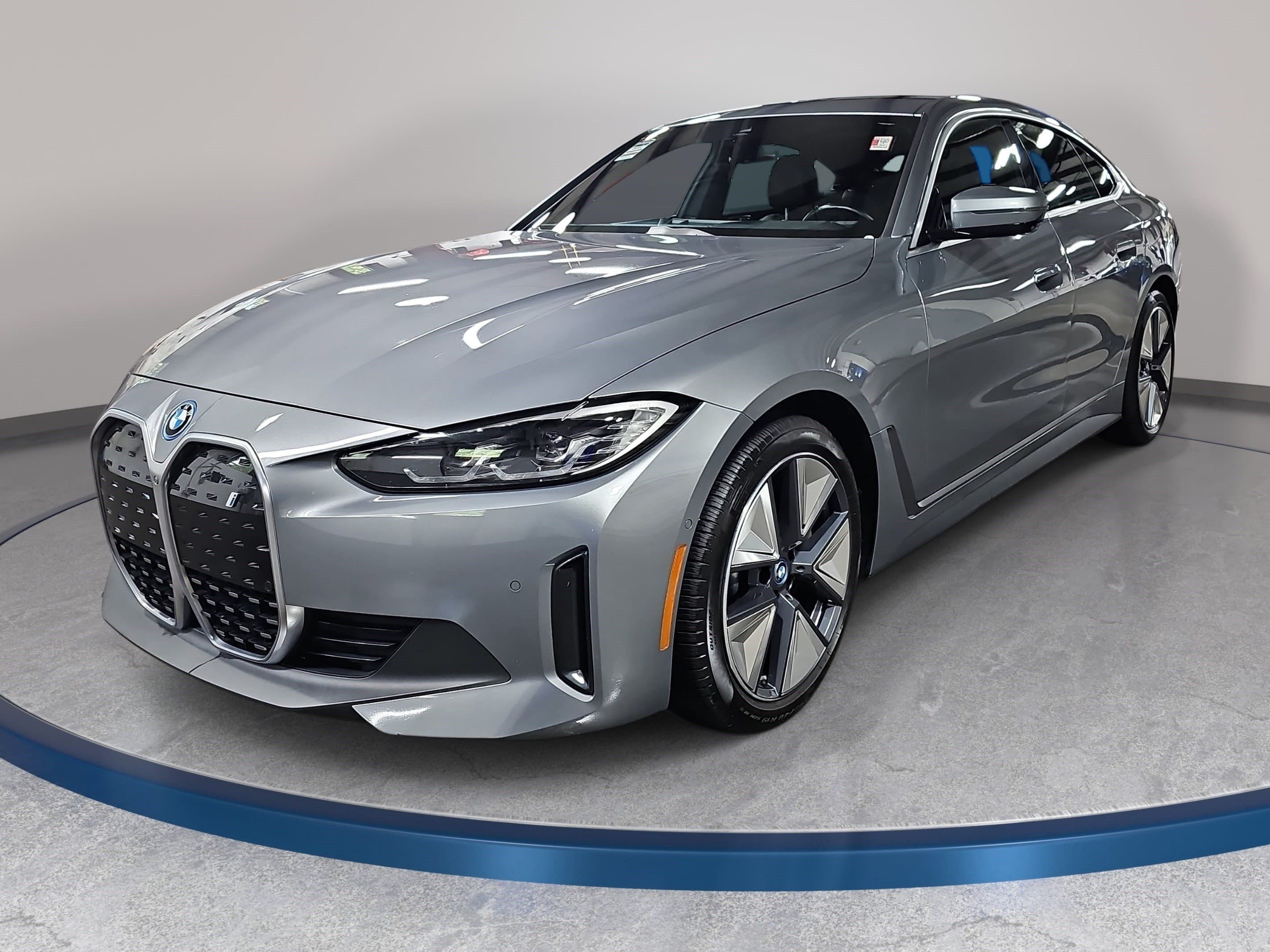 Used 2024 BMW i4 eDrive35 w/ Premium Package RWD image 1