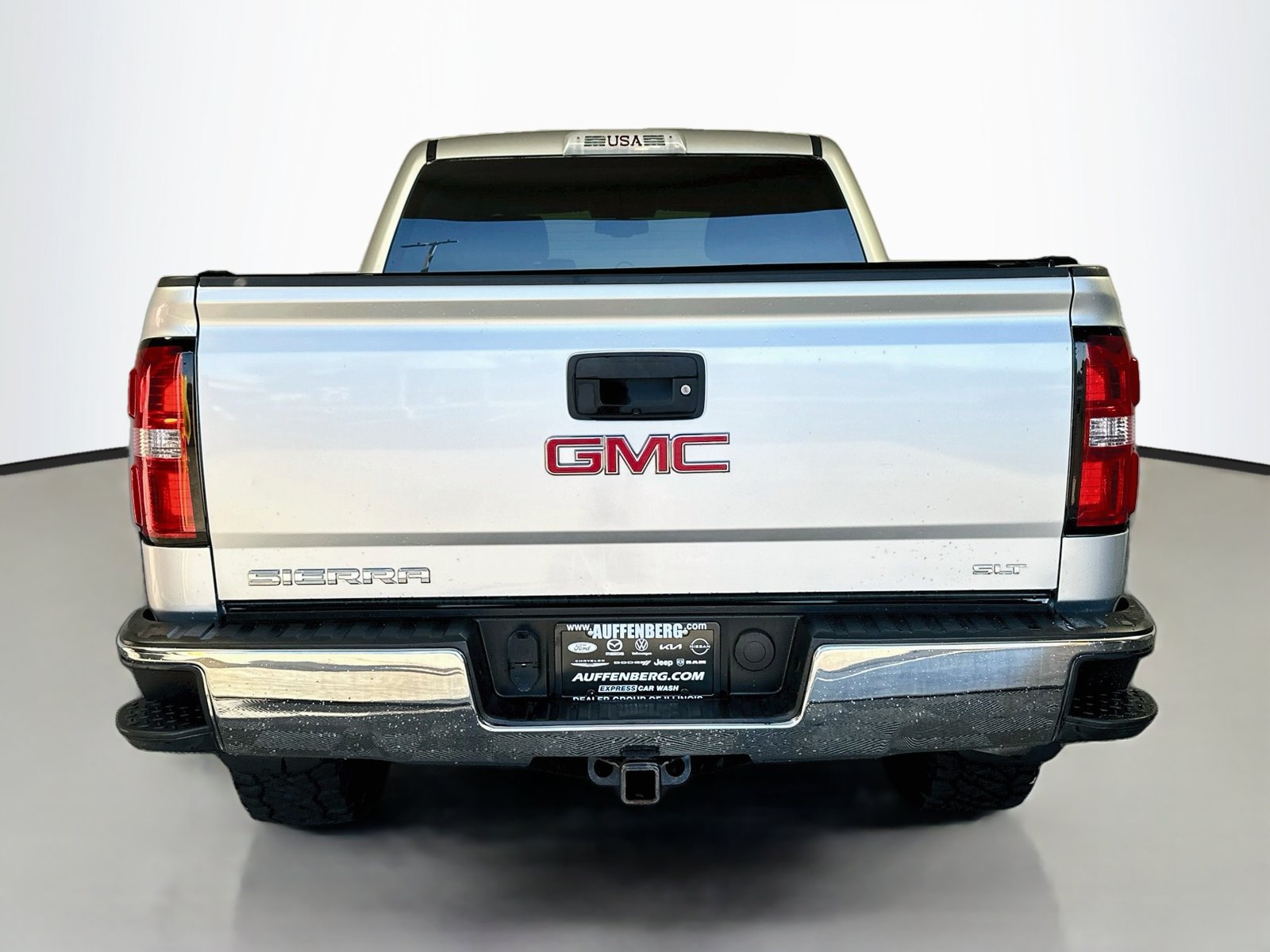 Used 2015 GMC Sierra 1500 SLT w/ SLT Crew Cab Value Package AWD/4WD image 6