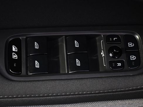 Used 2021 Polestar Polestar 2 AWD/4WD image 25