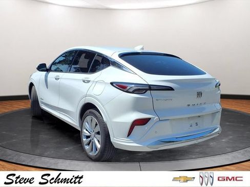 Used 2025 Buick Envista Avenir FWD image 3