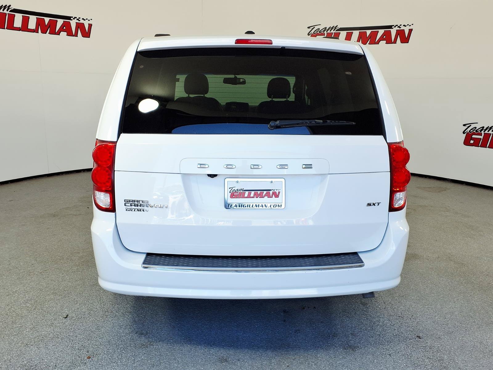 Used 2017 Dodge Grand Caravan SXT FWD image 7