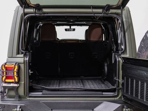 Used 2018 Jeep Wrangler Unlimited Rubicon AWD/4WD image 43