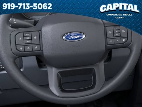 New 2026 Ford F250 XL w/ XL Chrome Package RWD image 12