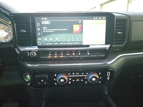 Used 2022 GMC Sierra 1500 SLT w/ SLT Premium Plus Package image 19