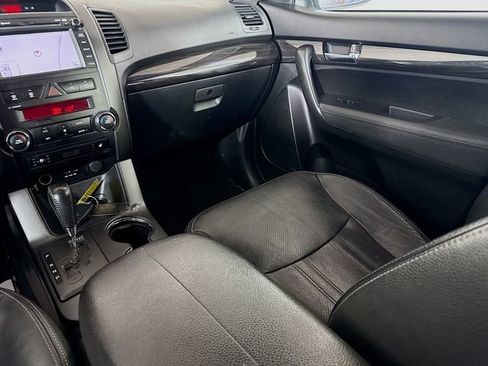 Used 2012 Kia Sorento SX w/ SX Premium Pkg image 25