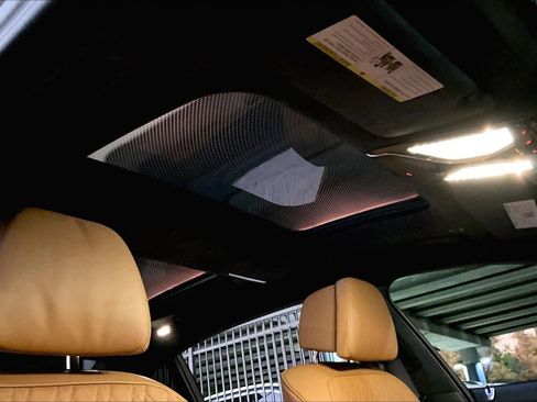 Used 2022 BMW 750i xDrive w/ Executive Package image 13