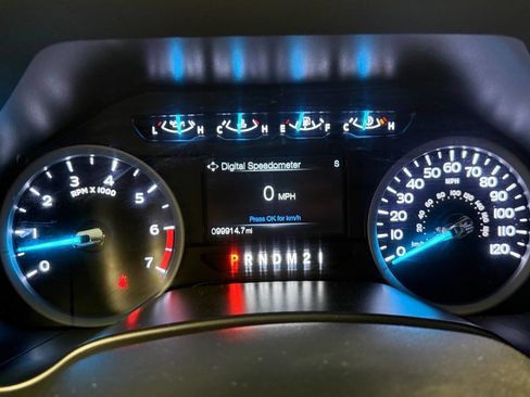 Used 2019 Ford F250 XLT w/ Camper Package image 22