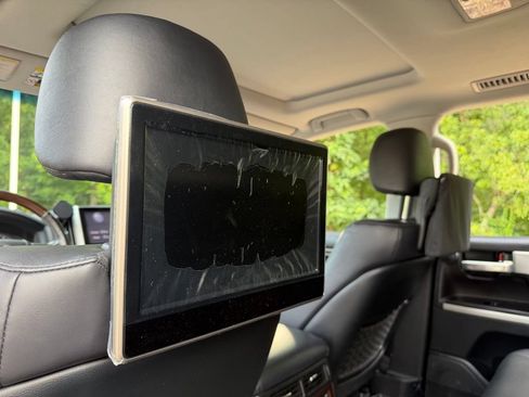 Used 2017 Toyota Land Cruiser AWD/4WD image 26