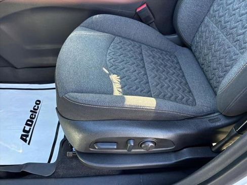 Certified 2023 Chevrolet Equinox LT w/ LPO, Floor Liner Package image 19