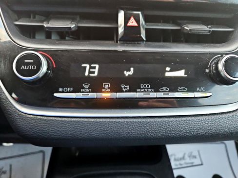 Used 2022 Toyota Corolla LE image 22