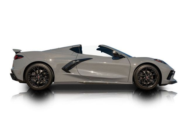 Used 2025 Chevrolet Corvette Stingray Premium Cpe w/ Z51 Performance Package RWD image 2