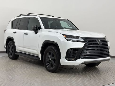Certified 2025 Lexus LX 700h Overtrail AWD/4WD image 7