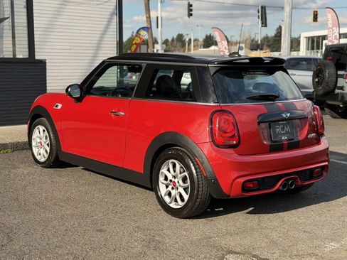 Used 2015 MINI Cooper S image 7