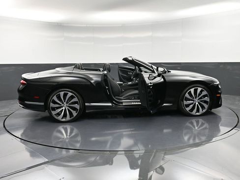 New 2026 Bentley Continental GTC image 37