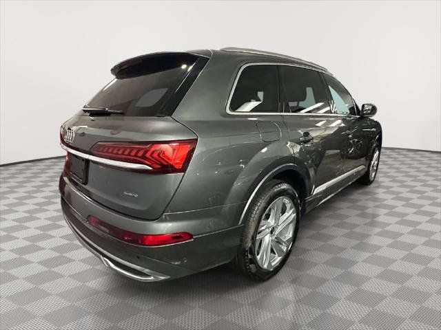 Used 2023 Audi Q7 3.0T Premium w/ Convenience Package AWD/4WD image 2