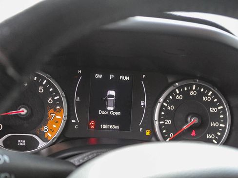 Used 2017 Jeep Renegade Altitude image 22