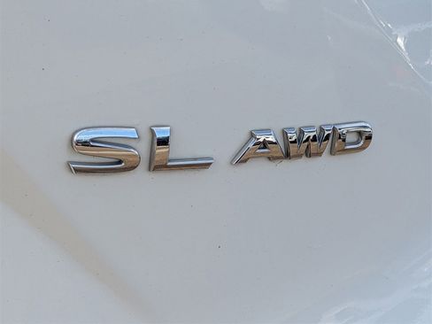 Used 2018 Nissan Murano SL w/ Moonroof Package image 8