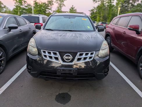 Used 2015 Nissan Rogue S w/ Convenience Package image 2