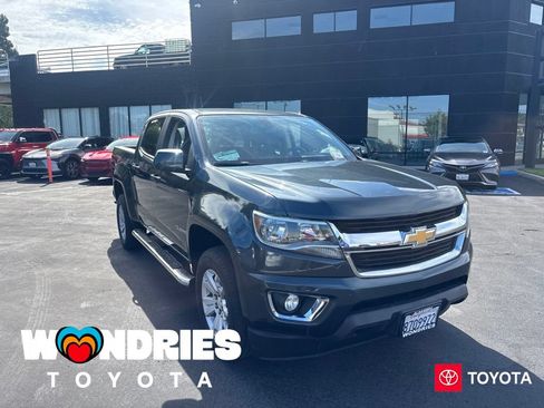 Used 2017 Chevrolet Colorado LT w/ LT Convenience Package RWD image 1