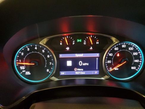 Used 2022 Chevrolet Equinox RS w/ RS Leather Package image 16