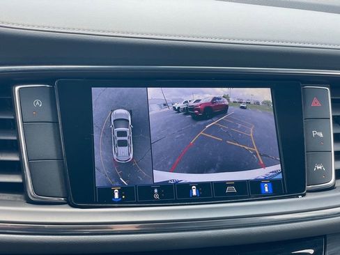 Certified 2024 Buick Enclave Premium image 16