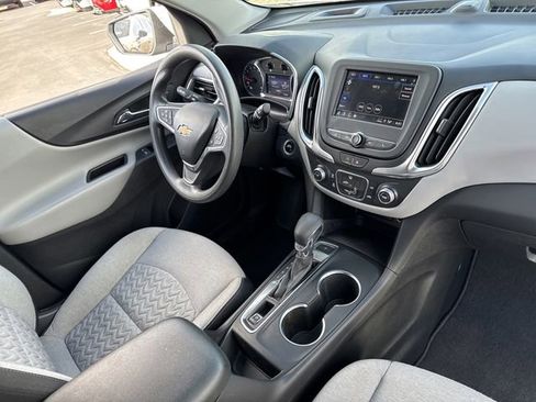 Used 2022 Chevrolet Equinox LT AWD/4WD image 27