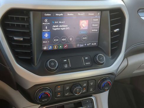 Used 2023 GMC Acadia SLT w/ Preferred Package image 19