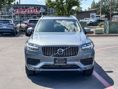 Used 2020 Volvo XC90 T6 Momentum AWD/4WD image 6
