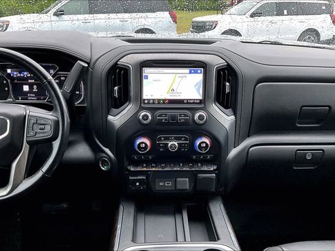 Used 2020 GMC Sierra 3500 Denali w/ Denali Ultimate Package AWD/4WD image 13