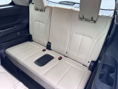 Used 2023 INFINITI QX60 Luxe w/ Performance Audio Package FWD image 34