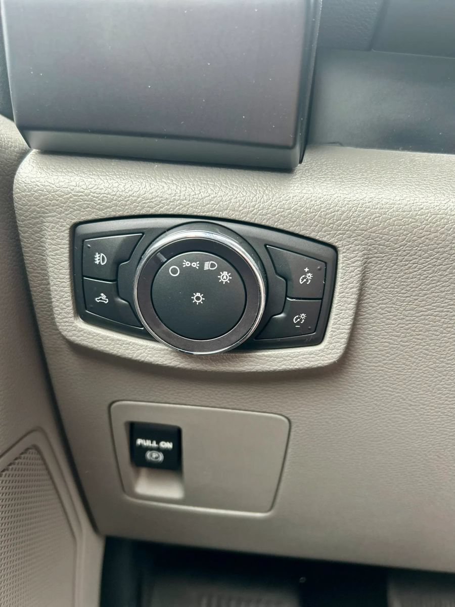 Used 2018 Ford F150 XL w/ Equipment Group 101A Mid AWD/4WD image 15