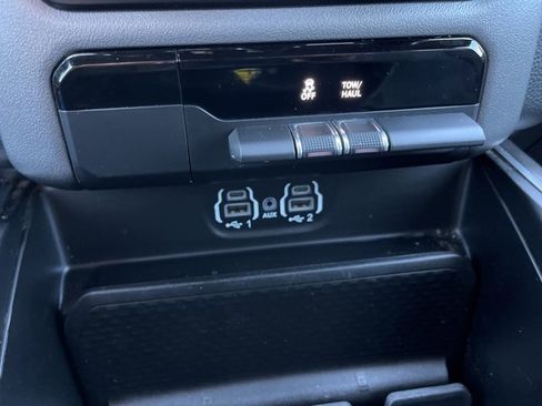 Used 2024 RAM 1500 Big Horn image 23