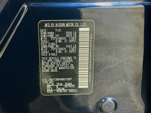 Used 2022 Nissan Armada SL w/ Captain's Chairs Package image 12