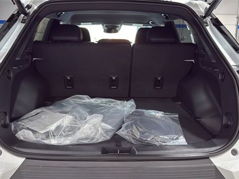 New 2026 Chevrolet Equinox EV LT image 6