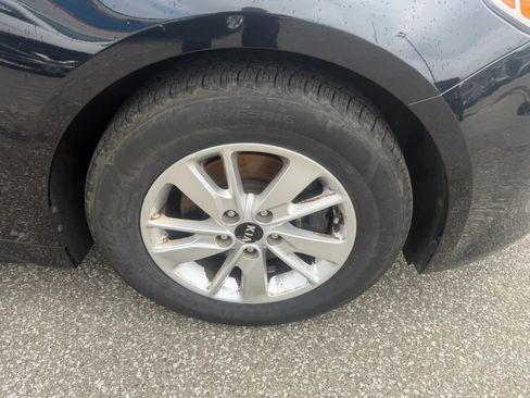 Used 2018 Kia Optima LX FWD image 30