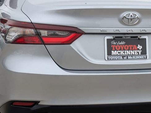 Used 2023 Toyota Camry LE image 9