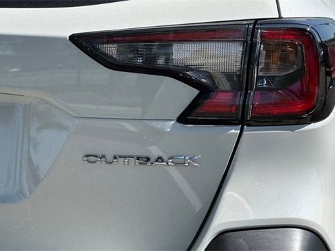 Used 2025 Subaru Outback Premium image 23
