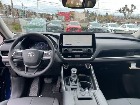 New 2026 Toyota Grand Highlander AWD Hybrid image 24